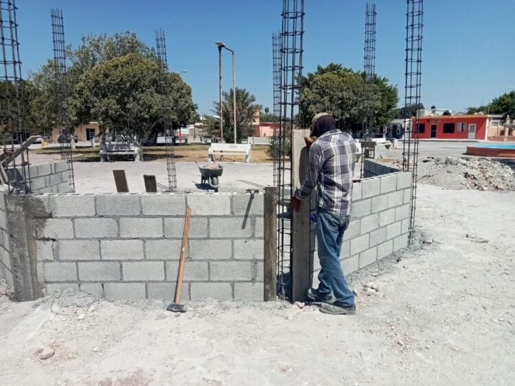 Ayuntamiento de San Fernando remodela plaza principal de González Villarreal