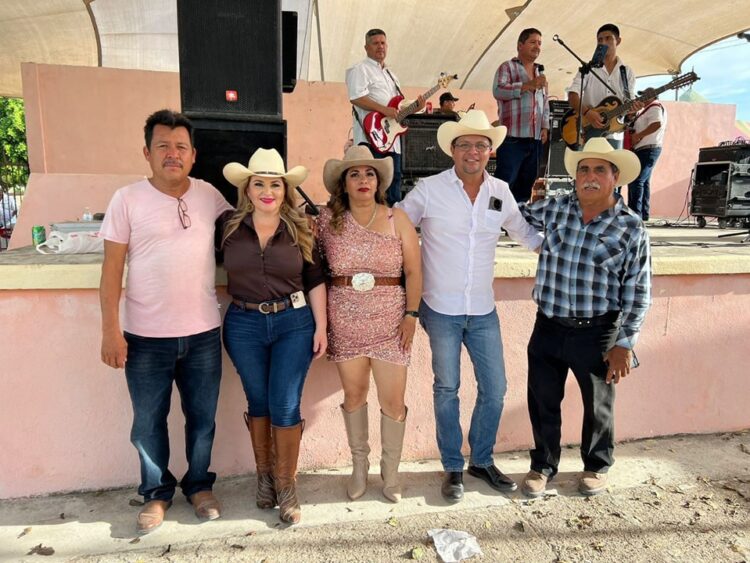 Alcaldesa de San Fernando participa en festejos de aniversario de la fundación del ejido Alfredo V. Bonfil