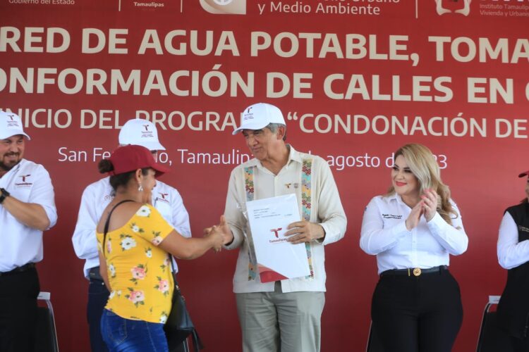 Refrenda alcaldesa de la Villa de Méndez su compromiso con la educación