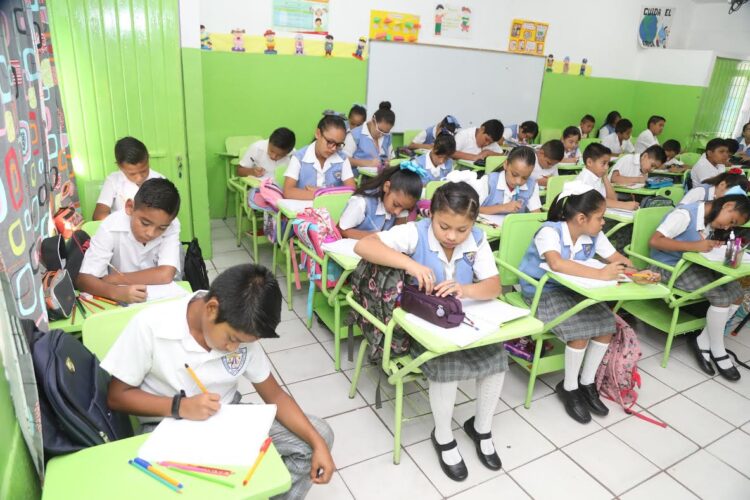 Alumnos de “El Valle de San Fernando” recibirán uniformes regalados por el Gobierno del Estado