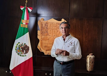 A TAMBOR BATIENTE/¡AGUAS CON LOS MAESTROS!