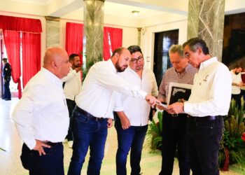 Invita Américo a fiestas de la independencia