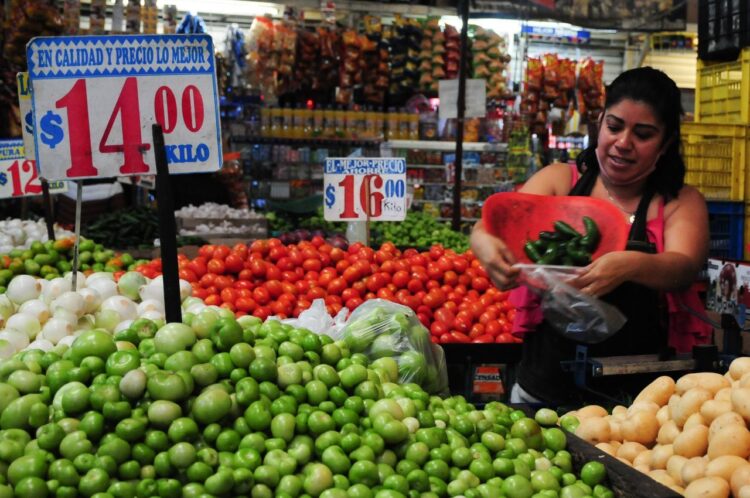 Sigue cayendo la inflación en México