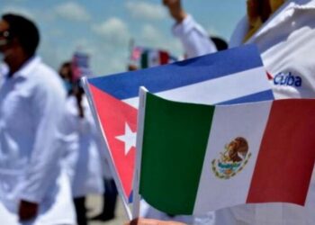 Trato VIP para médicos cubanos que vengan a trabajar a México