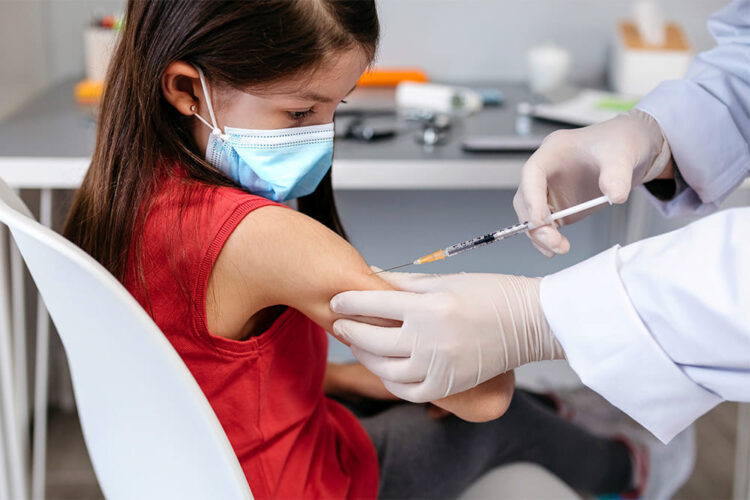 Alertan por vacuna contra el dengue en menores de edad