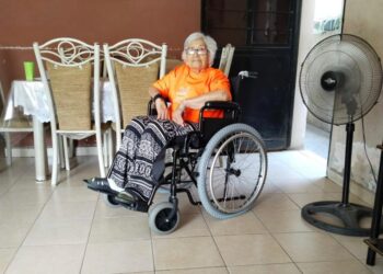 Desazolve COMAPA San Fernando la fosa séptica de primaria en ejido «San Gilberto»