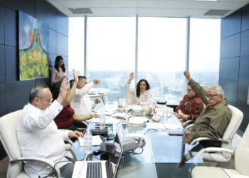 Rinde protesta el Consejo de Administración del Fondo Auxiliar para la Administración de la Justicia Laboral