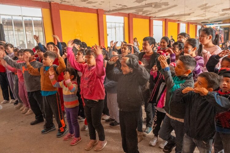 Familias de Bonfil disfrutaron de alegre posada navideña ofrecida por DIF y el R. Ayuntamiento