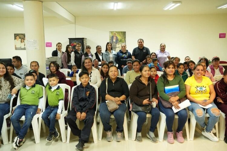 Entrega alcaldesa nueva pavimentación asfáltica