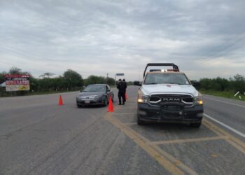 Alcaldesa al frente de jornada médica gratuita en área rural