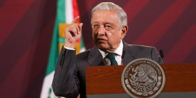 AMLo conserva MAYORIA en aprobación al cierre de su gobierno