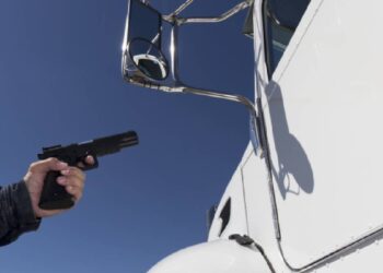 Se disparan asaltos contra traileros, hay docenas cada día…