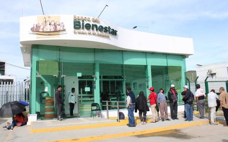 Truenan panistas por acuerdos que conceden más posiciones al PRI