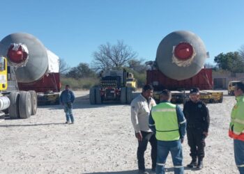 Circulación cerrada en Carretera Federal 101 por traslado de calderas