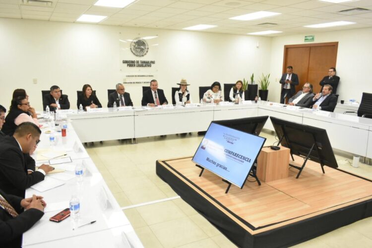 Maybella entrega otra pavimentación en céntrico sector comercial de la ciudad