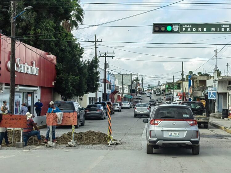 Mantiene COMAPA reparación de fugas de aguas en diferentes sectores