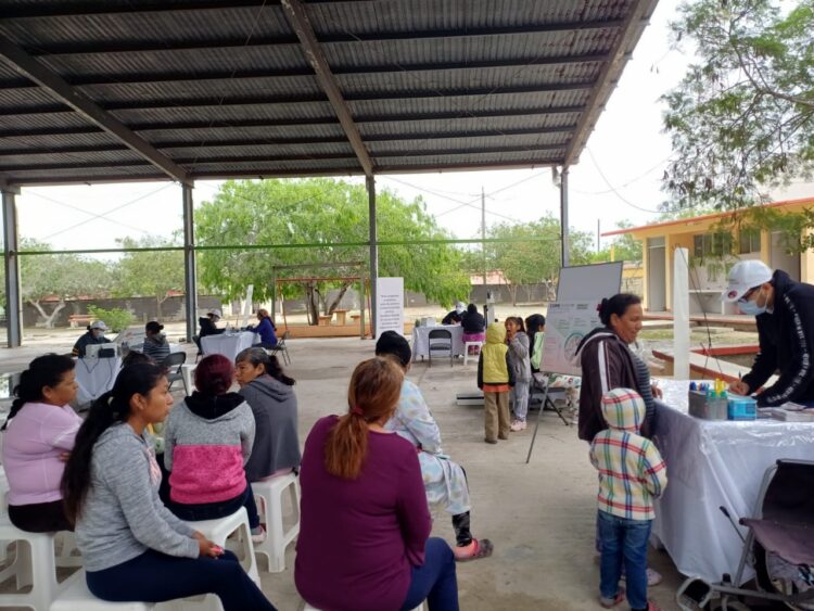 Habitantes de zonas pesqueras beneficiados con jornada de salud gratuita
