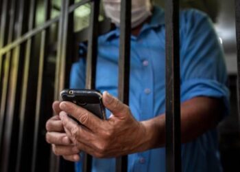 Mantendrá la estrategia de abrazos no balazos para mantener en paz a México