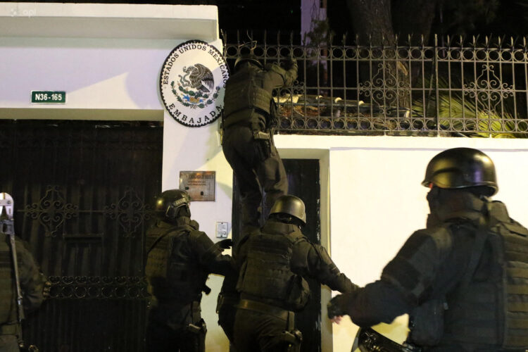 México denuncia a gobierno de Ecuador ante Corte Internacional