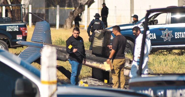 También han muerto decenas de policías este año