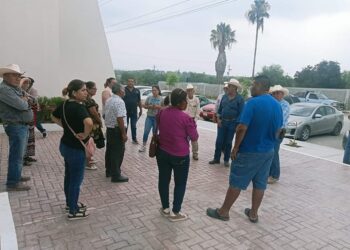 Se organizan defraudados por candidata a diputada local, para demandarla