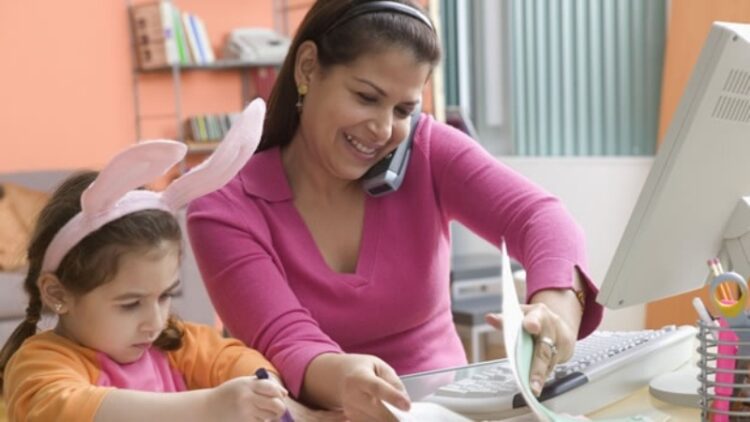 En tres de cada 10 hogares son las mujeres las que sostienen a sus familias