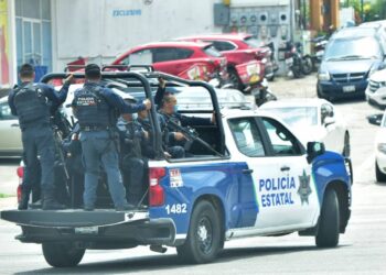 Sube a 7 el número de muertos por tormenta en Houston, daños son cuantiosos