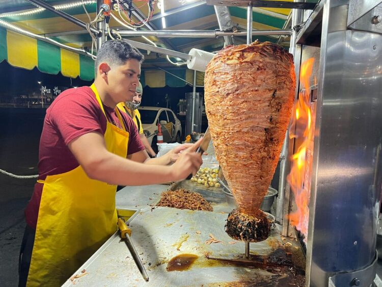 COEPRIS ejerce vigilancia en negocios de comida ante elevadas temperaturas