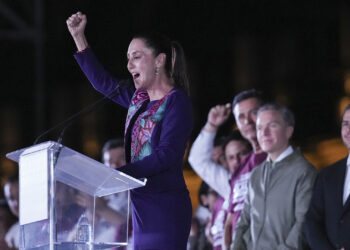 Presidenta electa llama a inversionistas a no preocuparse por reformas