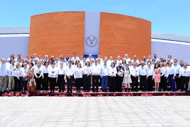 Educación debe rehumanizar a la sociedad y apoyar a las y los jóvenes: Américo