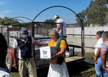 Inicia alcaldesa de San Fernando la entrega de despensas en zonas pesqueras y ejidales