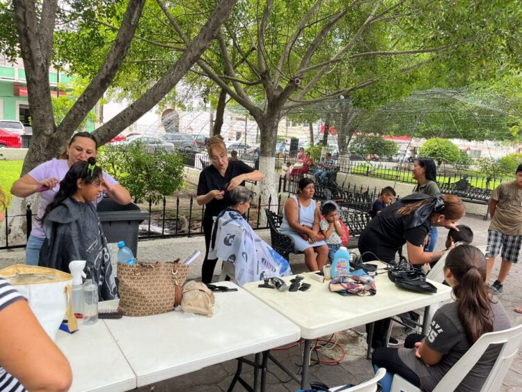 Exitoso bazar y entrega de apoyos llevó a cabo el DIF San Fernando