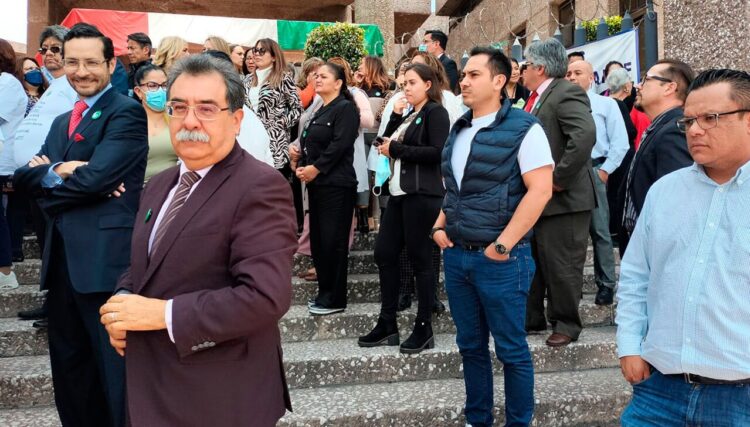 Se suicidan docenas de policías en México