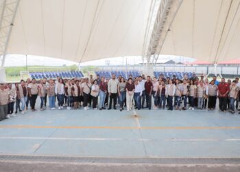Lleva el DIF San Fernando a Victoria 14 pacientes para estudios de la vista