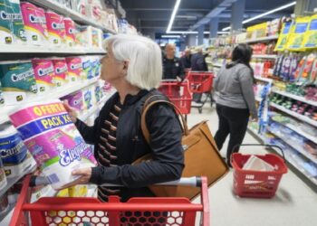 Contrario a pronósticos, baja la inflación en México…