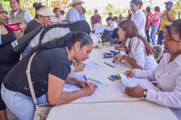 Encuartelan a la policía municipal y toma control la GN en zona más violenta de Guanajuato