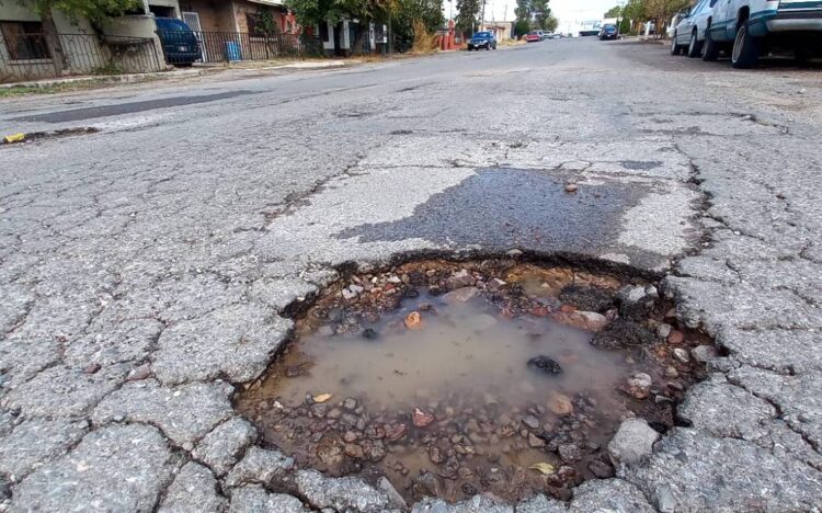 Es imperativo destinar recursos al mantenimiento de calles