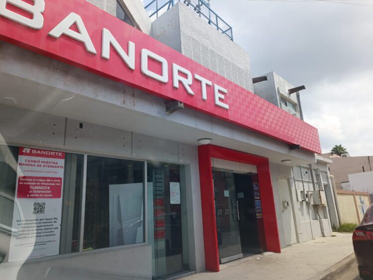 Hacen falta más cajeros automáticos en San Fernando