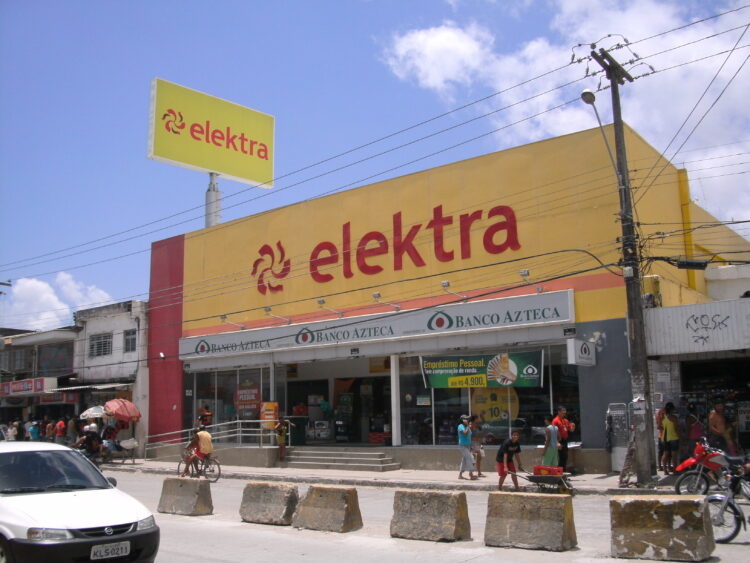 Se desploma Grupo Elektra en la Bolsa; pierde 70% de valor