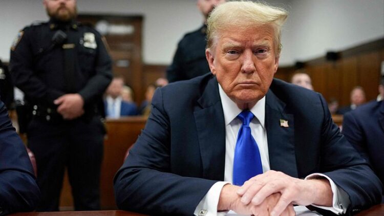 Revelan razón de Trump para eliminar ciudadanías por nacimiento