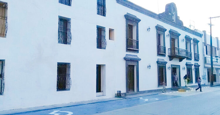 Burócratas ya están en sus puestos de trabajo