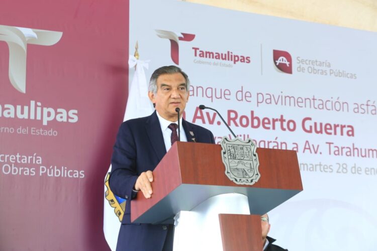 Asiste Américo al 199 aniversario de Matamoros; entrega obras y patrullas