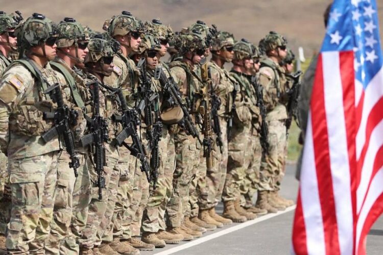 Amaga Trump con aplicar fuerza militar para su plan expansionista