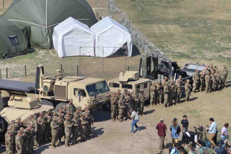Gobernador de Texas blinda frontera con México con cientos de militares