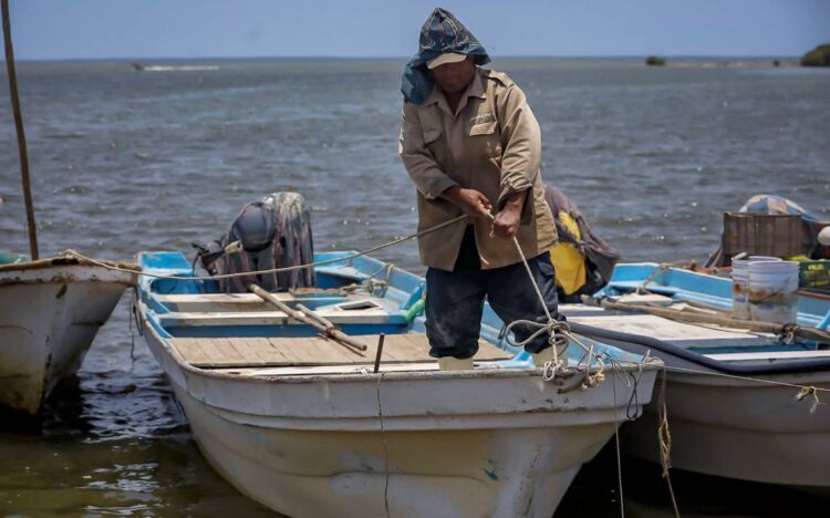 Pescadores necesitan apoyos oficiales mientras perdura el invierno