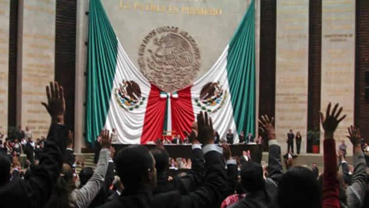 Luz verde en San Lázaro a reforma antinepotismo
