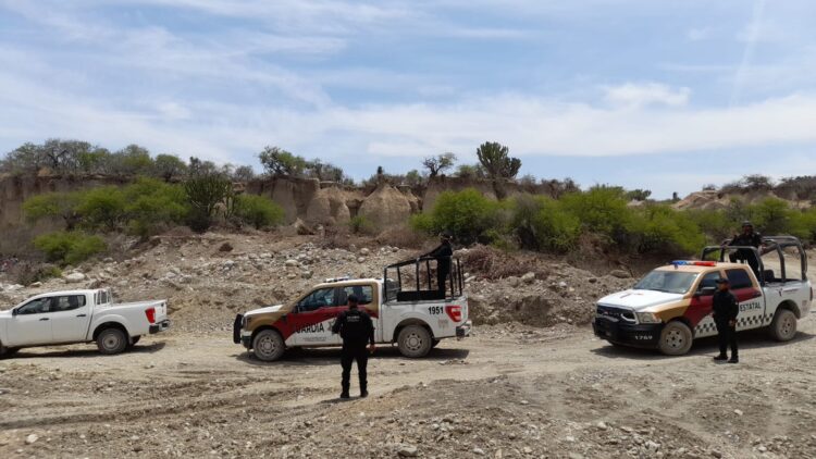 Apoya Guardia Estatal en traslado de presuntos restos de mamut encontrados en Tula