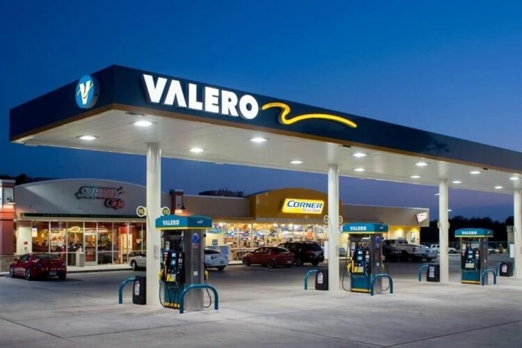 SAT suspende a Valero de Padrón de Importadores de gasolina