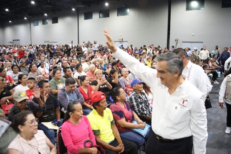 T E C L A Z O S/“EL PUEBLO PONE Y EL PUEBLO QUITA”