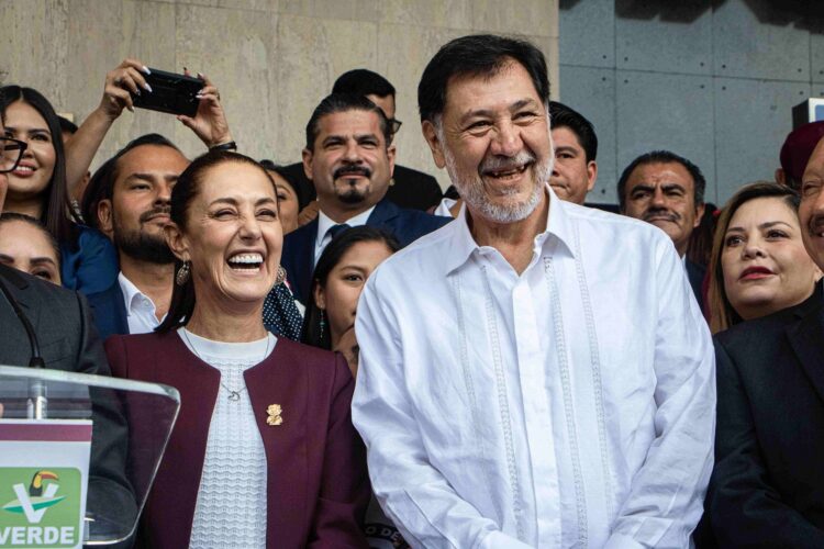 T E C L A Z O S/“EL PUEBLO PONE Y EL PUEBLO QUITA”